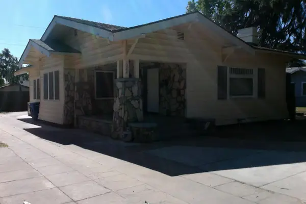 1284 N Ferger Avenue, Fresno, CA 93728