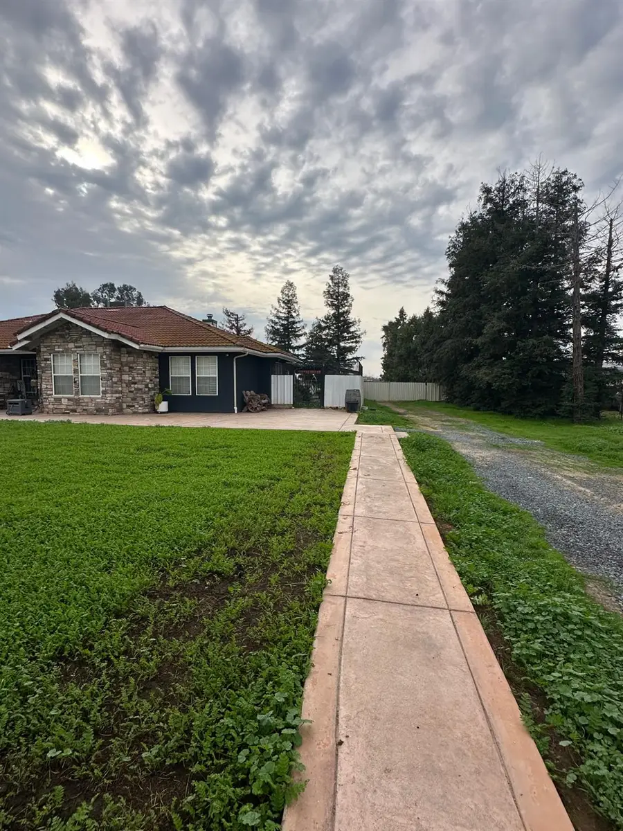 31144 James Avenue, Madera, CA 93636 - Image #3
