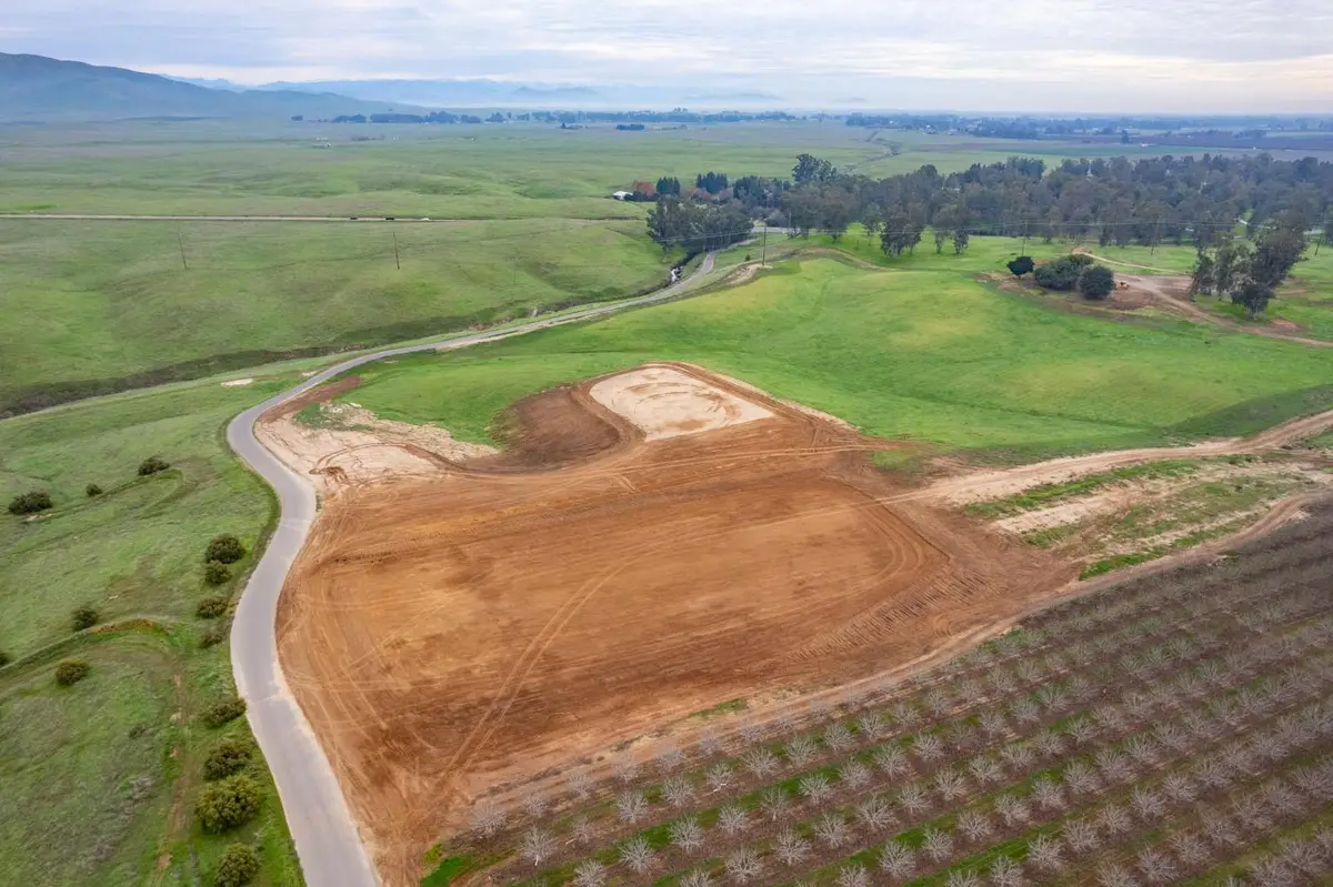 12855 Biglione Drive, Clovis, CA 93619 - Image #1