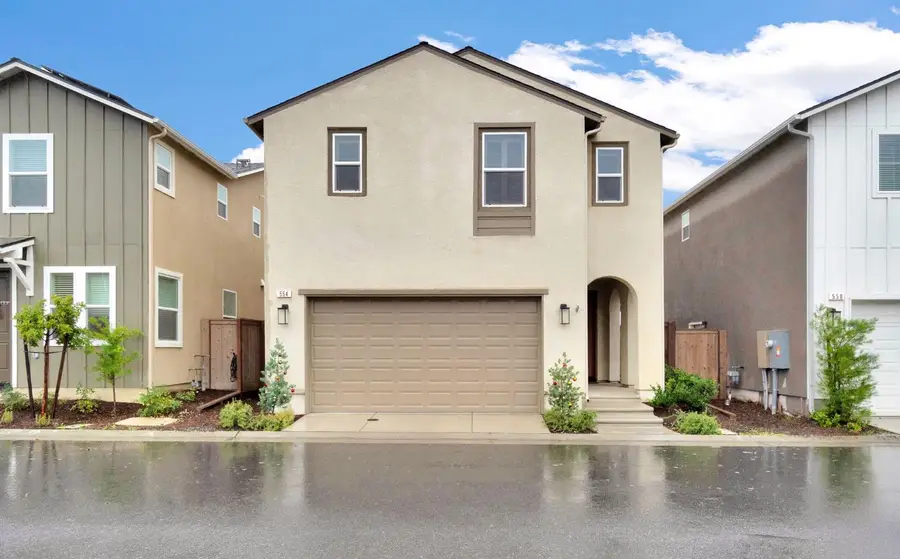 554 Mccaffrey Way, Madera, CA 93636 - Image #2