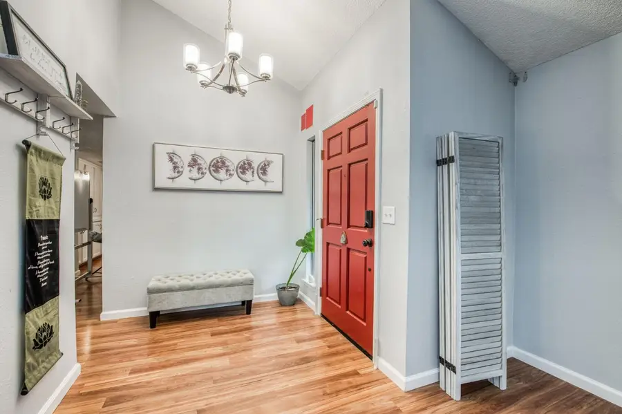 6189 N Cleo Avenue, Fresno, CA 93722 - #3