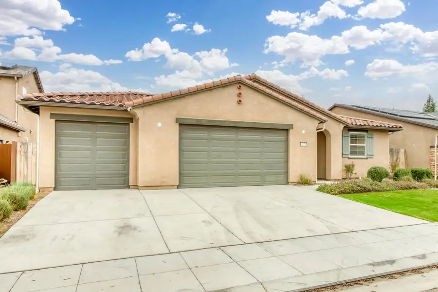 6702 E Brown Avenue, Fresno, CA 93720 - Image #2