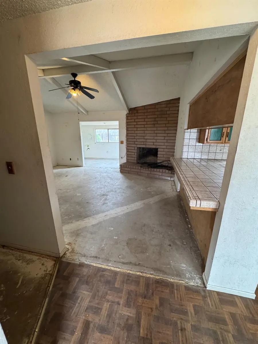 2433 W Clemenceau, Caruthers, CA 93609 - Image #3