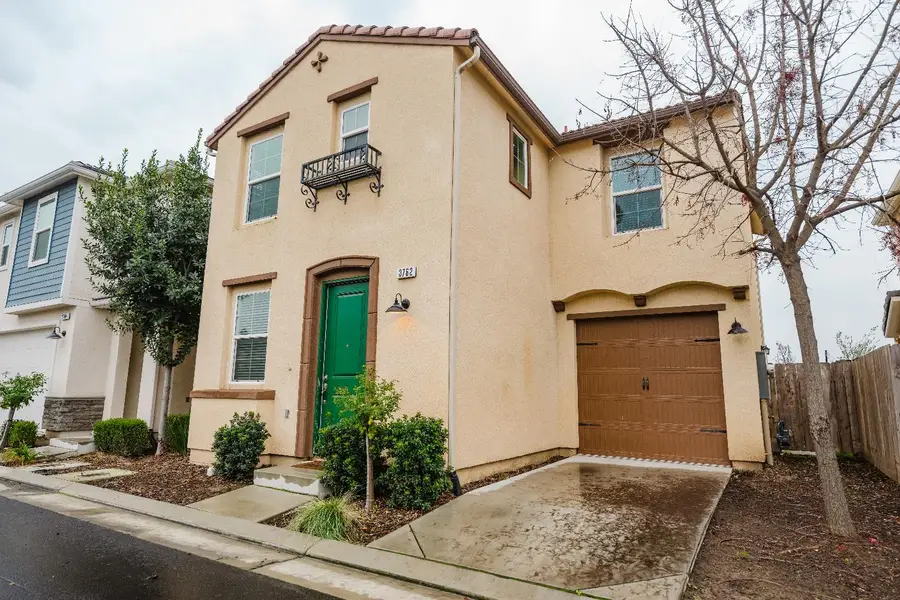 3762 Savant Ln, Clovis, CA 93619 - Image #3