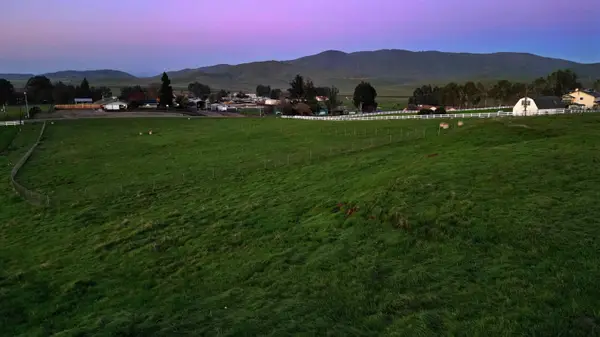 6323 E Appaloosa Avenue, Clovis, CA 93636