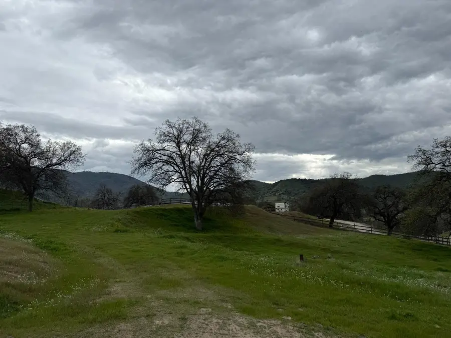 1 Ciancetti Dr, Sanger, CA 93657 - Image #2