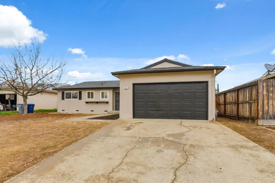 61 W Richert Avenue, Clovis, CA 93612 - Image #3