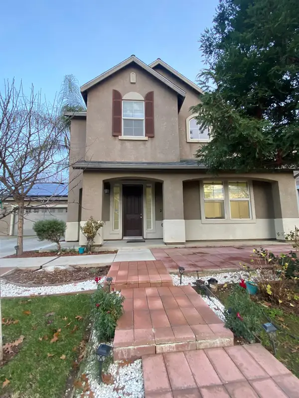 2244 N Thompson Avenue, Reedley, CA 93654