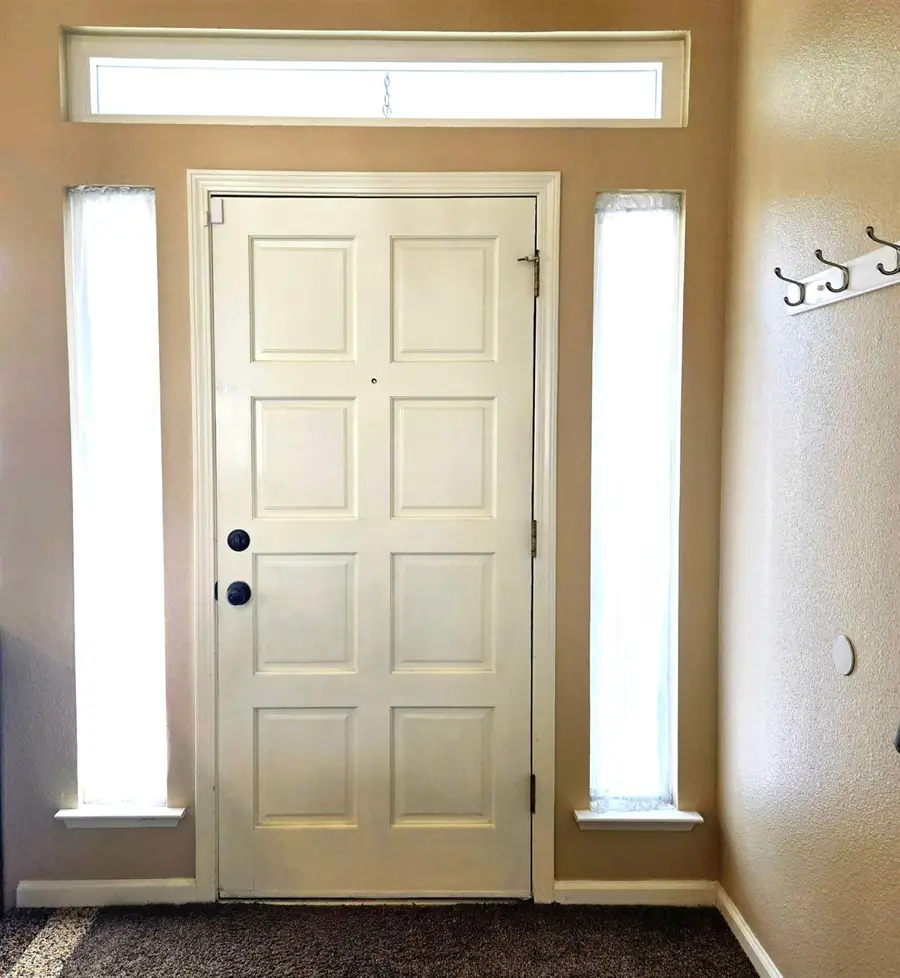 2230 E Ryan Avenue, Fresno, CA 93720 - #2