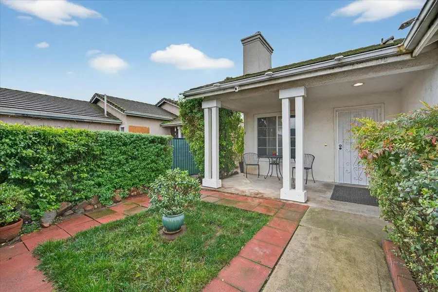 5593 W Norwich Avenue, Fresno, CA 93722 - Image #2