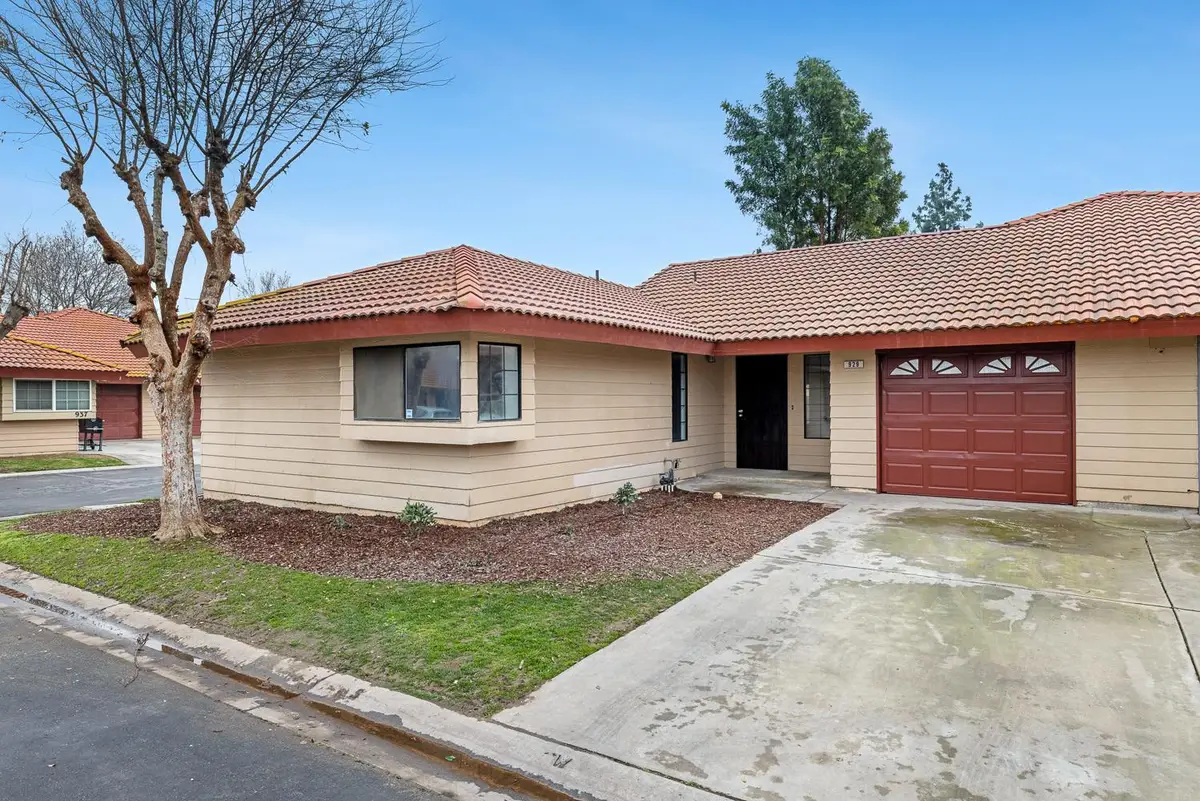 929 Barnett Way, Madera, CA 93637 - Image #1