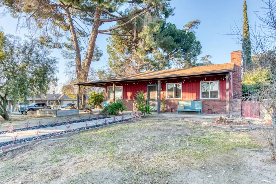 105 E Clinton Ave, Fresno, CA 93704 - Image #2