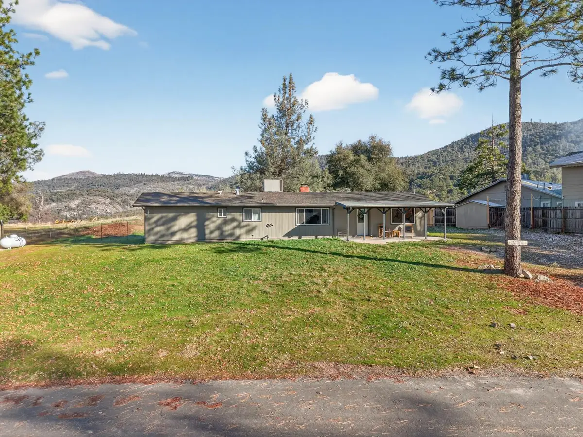 41987 Crass Drive, Oakhurst, CA 93644 - Image #1