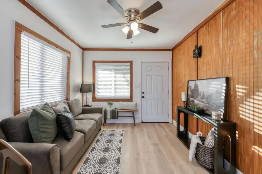 2414 Snyder Street, Selma, CA 93662 - Image #2