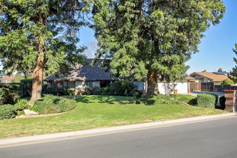 2061 Santa Ana Avenue, Clovis, CA 93611 - Image #3