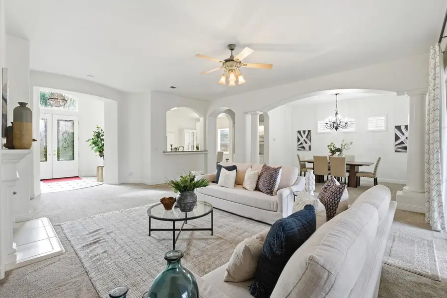 9584 N Larkspur Avenue, Fresno, CA 93720 - Image #3