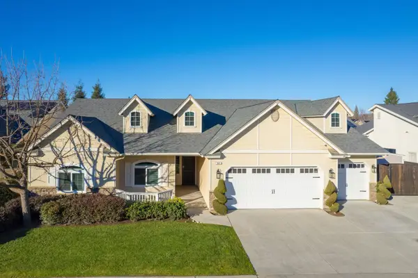 351 Trenton Avenue, Clovis, CA 93619