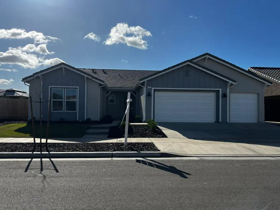 2112 Daffodil Street, Kingsburg, CA 93631 - Image #2