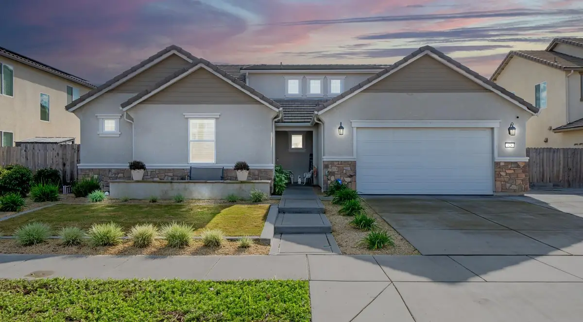 928 Skansen Street, Kingsburg, CA 93631 - Image #1