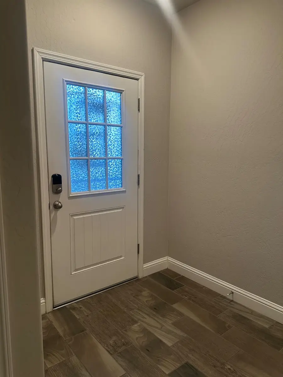 6214 E Fedora Avenue, Fresno, CA 93727 - Image #2