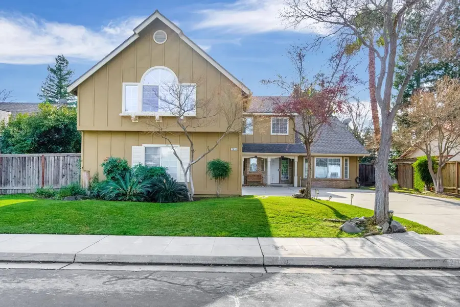 2034 Wrenwood Avenue, Clovis, CA 93611 - Image #2