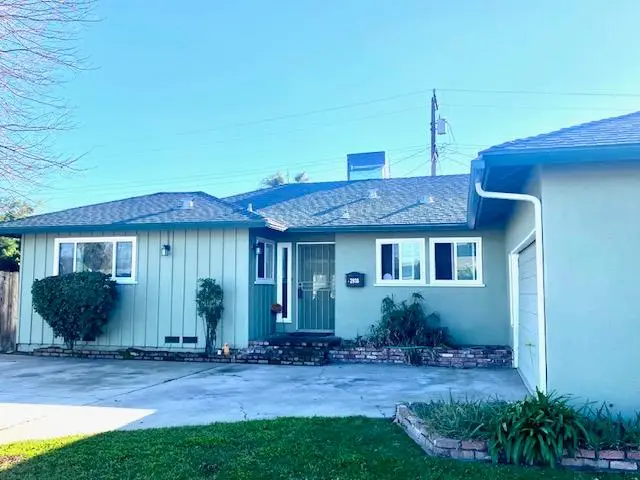 2938 E Willis Avenue, Fresno, CA 93726 - Image #1