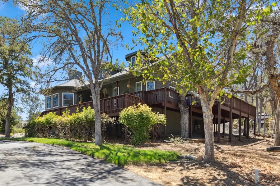 30030 Horseshoe Drive, Coarsegold, CA 93614 - Image #2