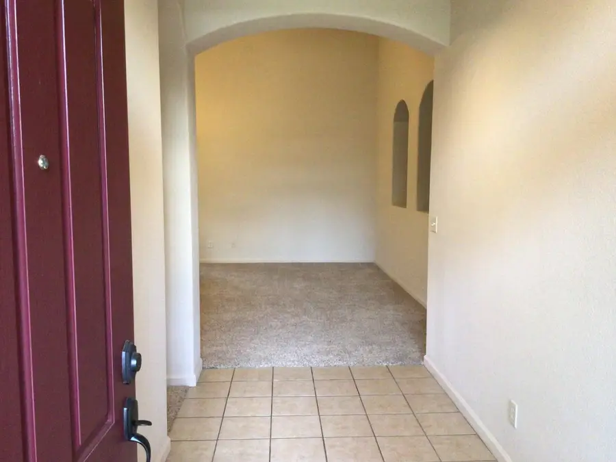 1138 E Royal Dornoch Avenue, Fresno, CA 93730 - Image #3