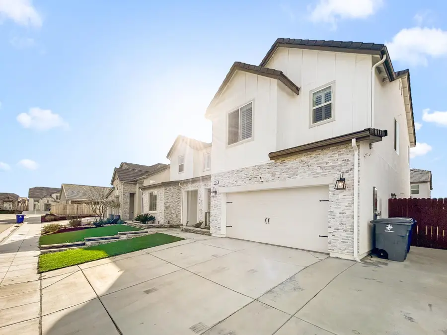 1724 San Marino Avenue, Clovis, CA 93619 - Image #3