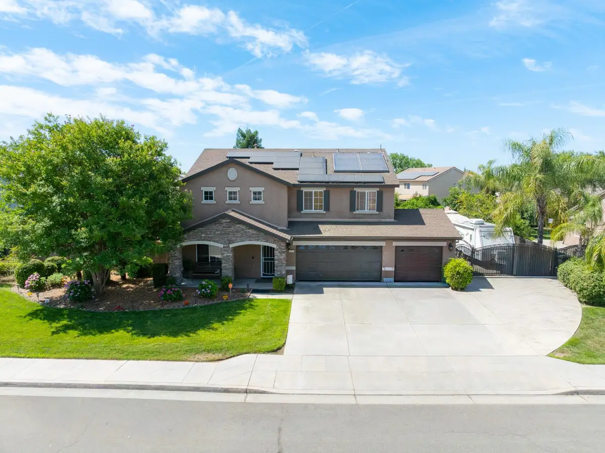 6165 E Heaton, Fresno, CA 93727 - Image #1