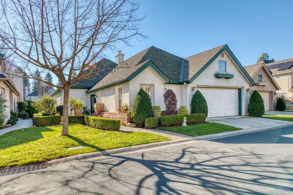 3063 W Pembrook Loop, Fresno, CA 93711 - Image #1