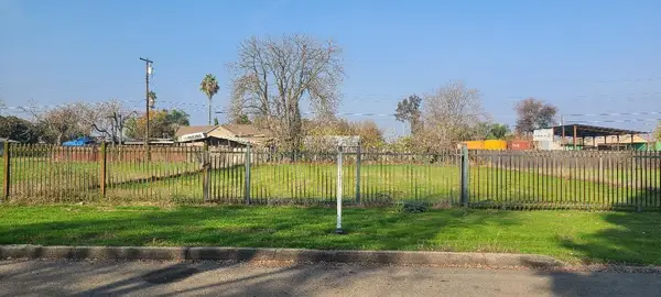 1871 E Vine Street, Fresno, CA 93706