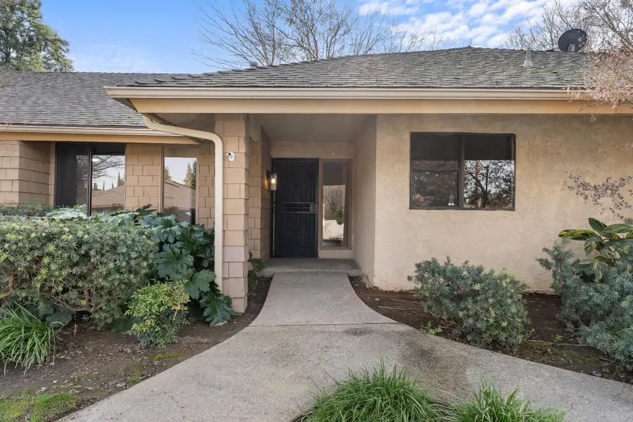 1095 W Sierra Avenue, Fresno, CA 93711 - Image #2