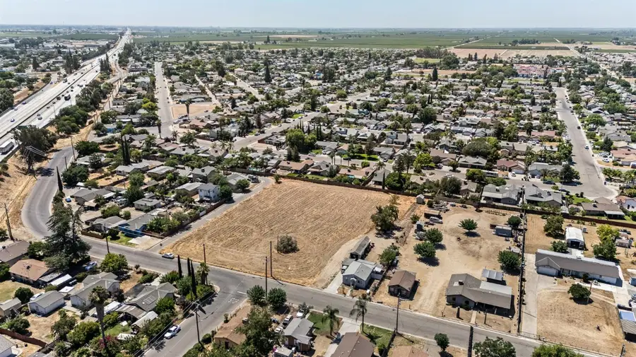 Address Withheld By Seller, Selma, CA 93662 - Image #2