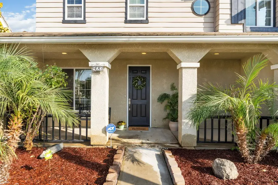 923 Ryan Avenue, Clovis, CA 93611 - Image #3