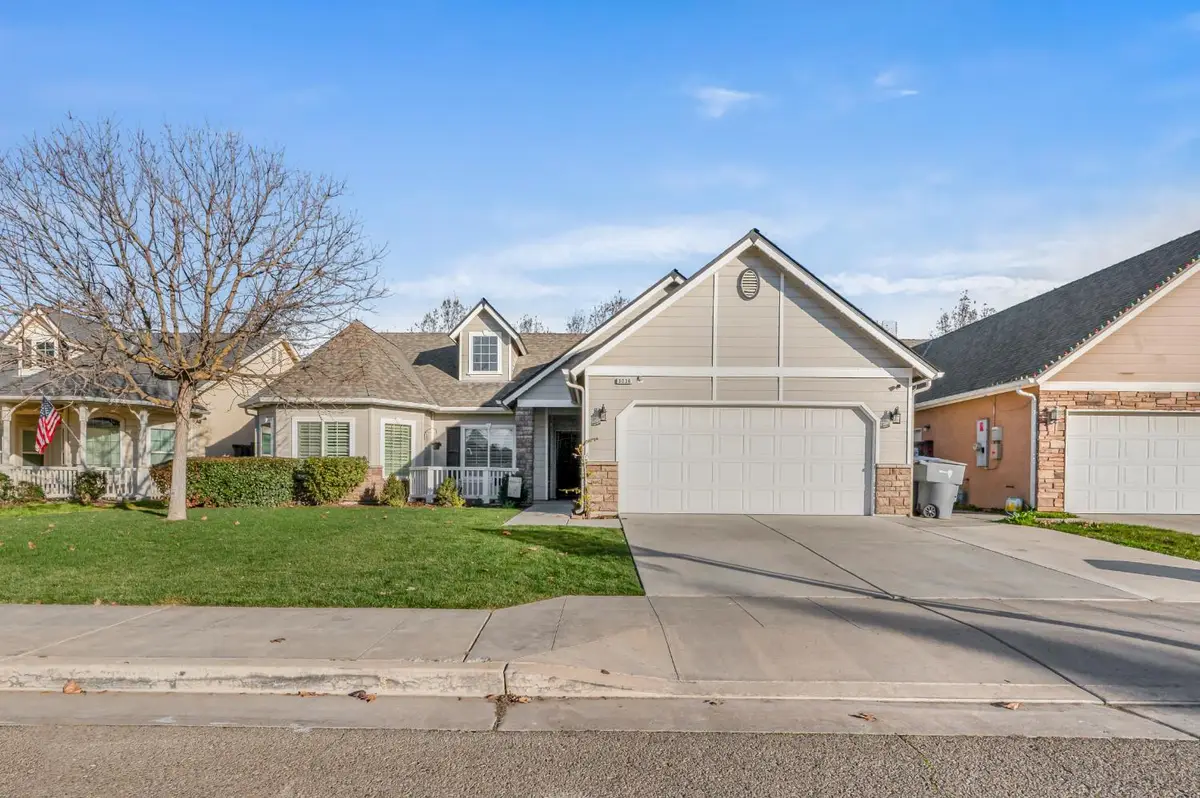 3036 N Clover Avenue, Fresno, CA 93727 - Image #1