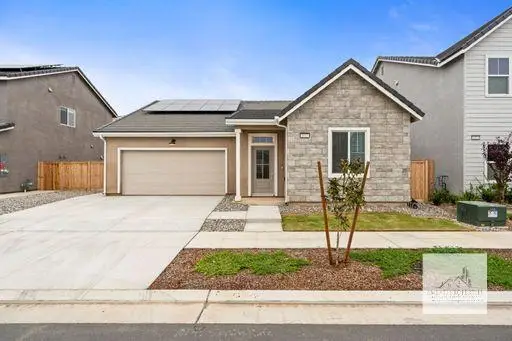 1017 Springtime Avenue, Clovis, CA 93619 - Image #1