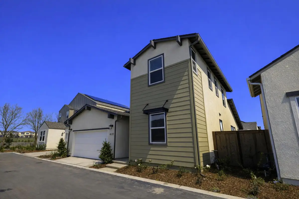 4177 Agnes Lane, Madera, CA 93636 - Image #1