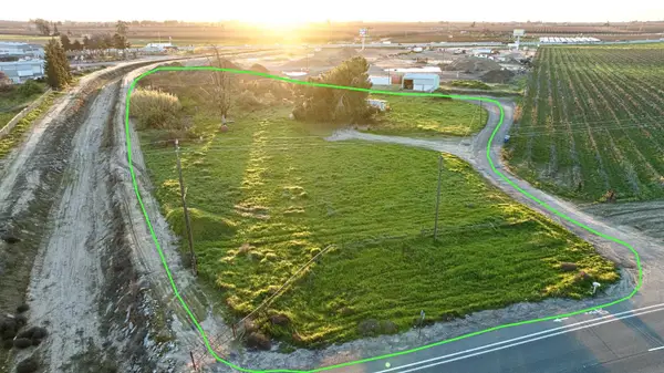 3993 S Golden State Boulevard, Selma, CA 93662