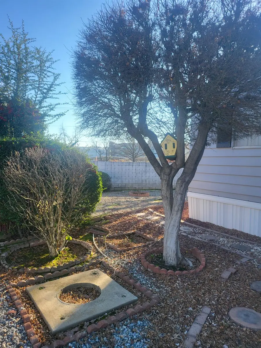 336 E Alluvial Avenue #SPC 4, Fresno, CA 93720 - Image #3