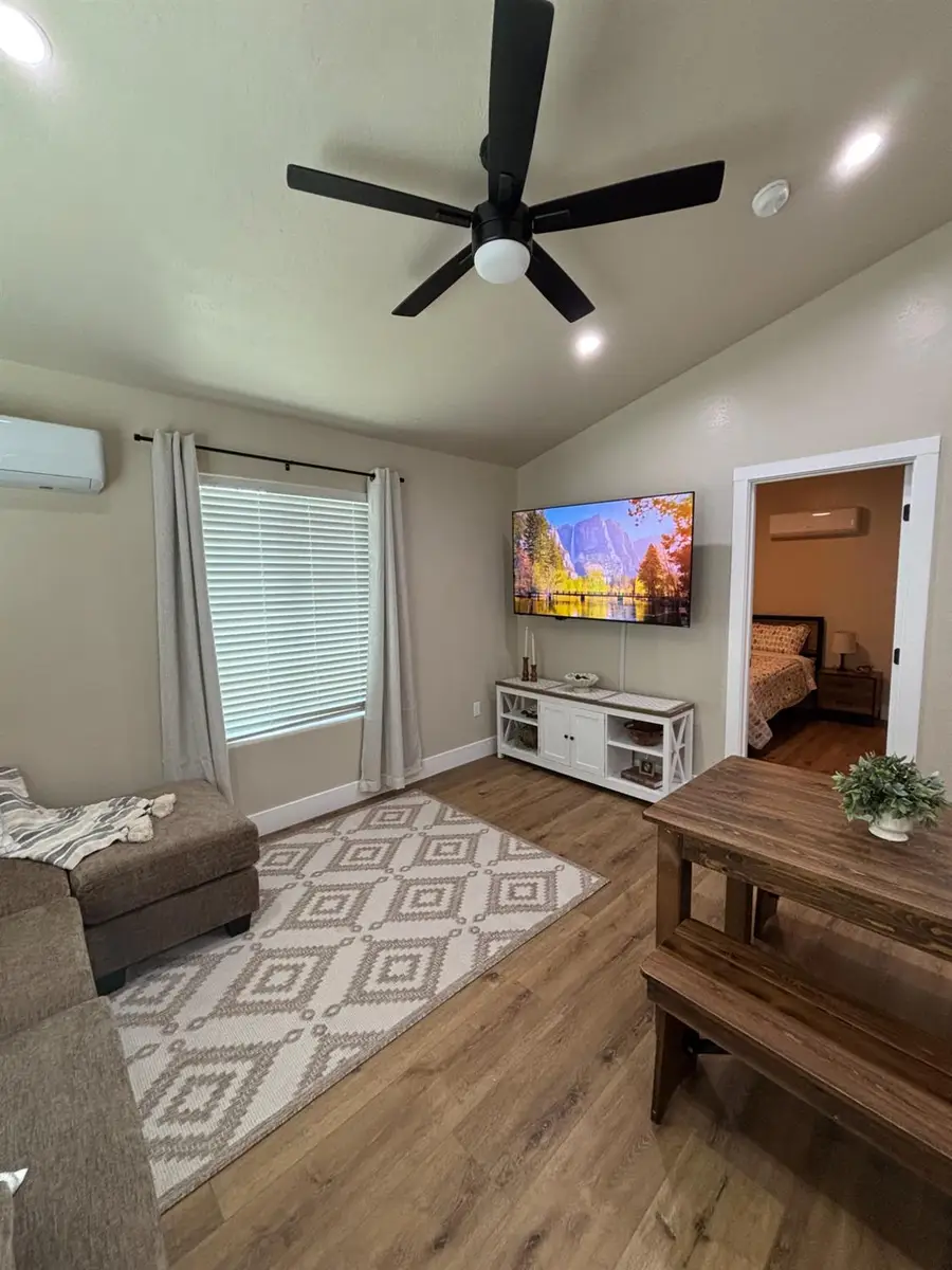 5931 E Dayton Avenue, Fresno, CA 93727 - Image #2