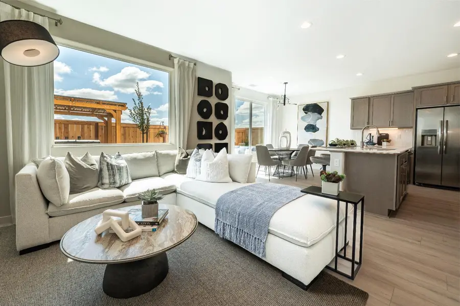 576 Ophelia Avenue, Madera, CA 93636 - Image #2