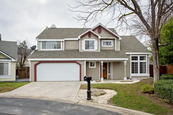 10752 N Windham Bay Circle, Fresno, CA 93730