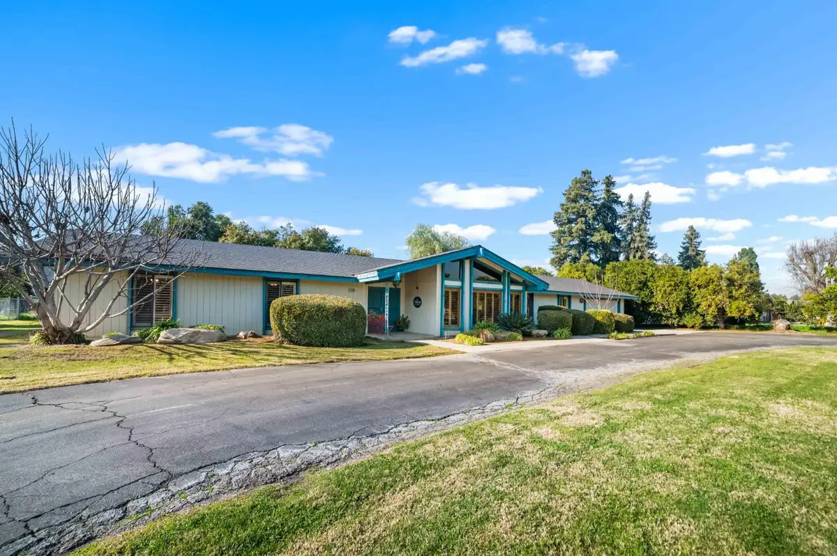 9193 N Fowler Avenue, Clovis, CA 93619 - Image #1