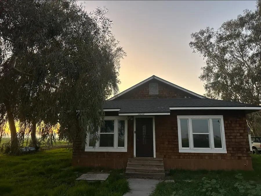 19212 19th Avenue, Stratford, CA 93266 - #3