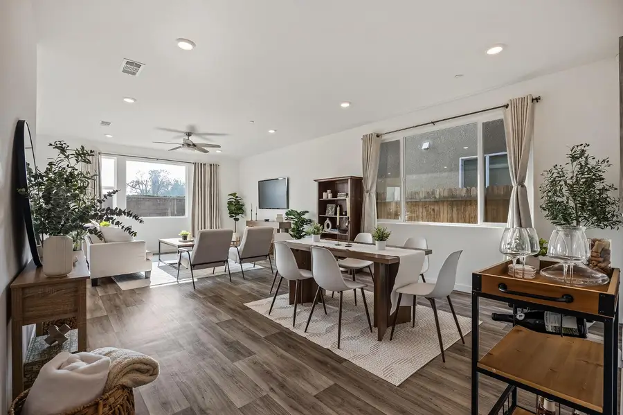 5783 W Laguna Avenue, Fresno, CA 93722 - Image #3