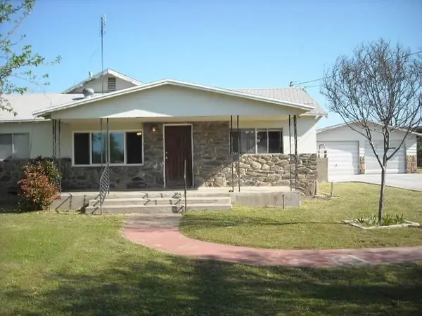 6832 E Harvey Avenue, Fresno, CA 93727