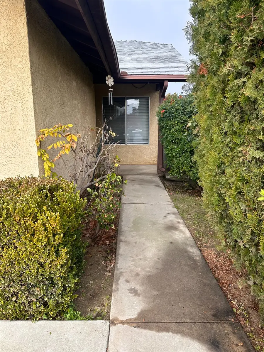 2612 Huntsman Avenue, Selma, CA 93662 - Image #2