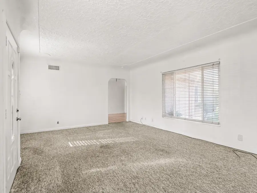 1315 E Fountain Way, Fresno, CA 93704 - #3