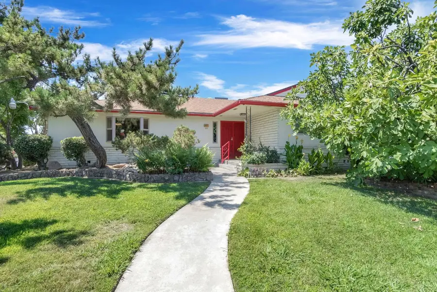 411 W Vartikian Avenue, Fresno, CA 93704 - Image #3